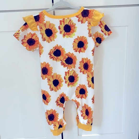 Baby coverall 🌻 & headband - Picture 2 of 5